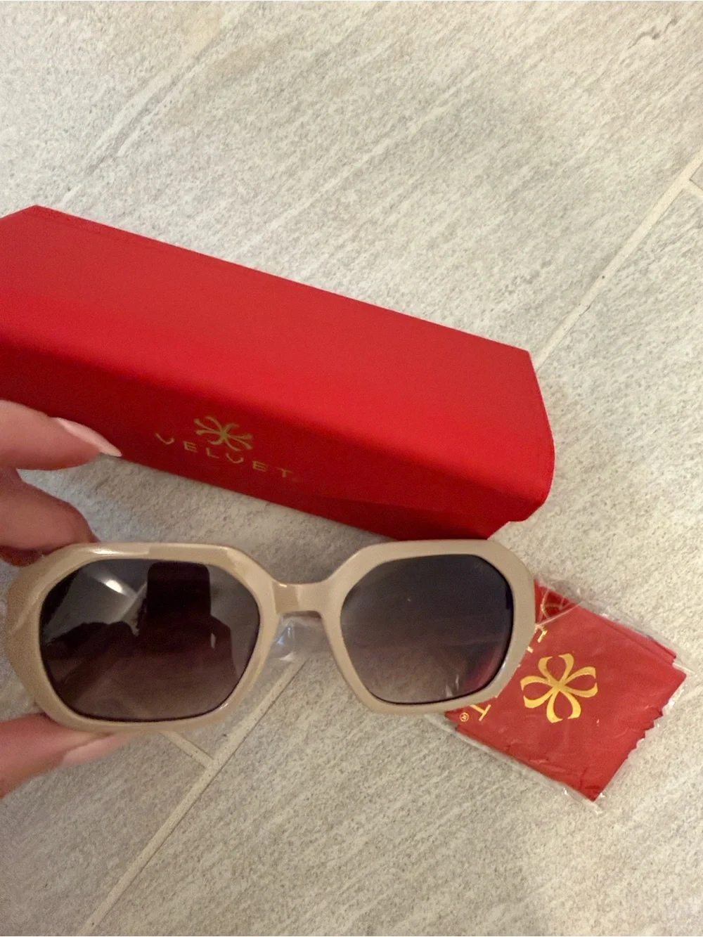 Nib velvet eyewear Nina Sunglasses - Biege